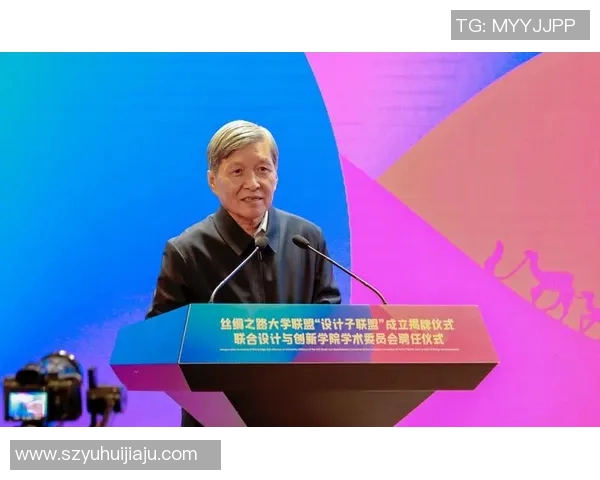 徐昕：从学术研究到社会实践的多元探索与创新之路